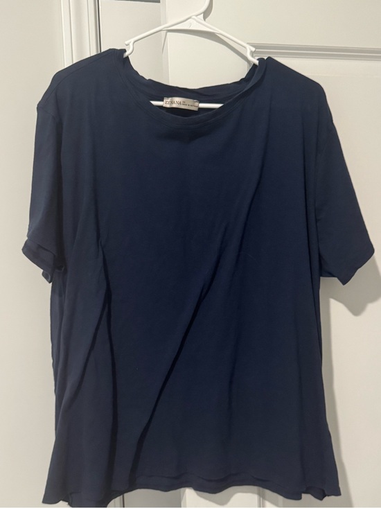Zenana Outfitters Tops - Zenana Outfitters Navy Short Sleeve Crewneck Tee
